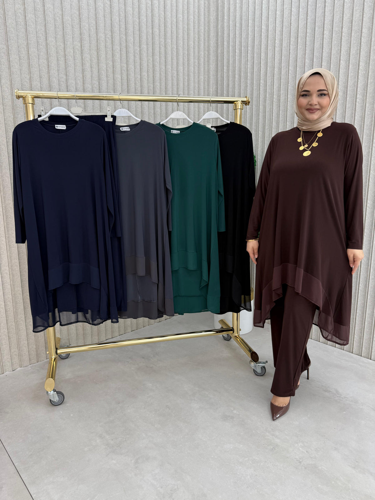 Zerrin Takım Sifon Detaylı Takım